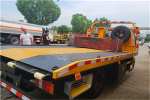 下关区附近拖车电话号码服务